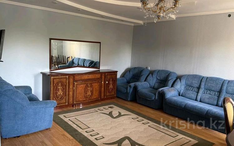 2-бөлмелі пәтер · 80 м² · 3/3 қабат, Аскарова, бағасы: 180 000 ₸ в Шымкенте, Абайский р-н — фото 2