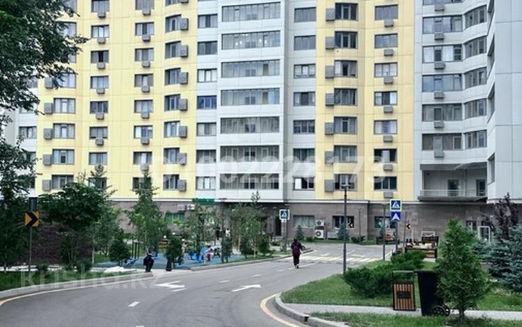 4-бөлмелі пәтер · 102.5 м² · 13 қабат, Навои 9/1, бағасы: 68 млн ₸ в Алматы, Ауэзовский р-н — фото 2