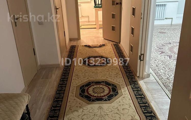 3-бөлмелі пәтер · 67 м² · 3/5 қабат, А.Шаменов 1В — Астана-2 мкр Жастар уйі жаны орталық бәрі жақын мектеп бала бақша супермаркет бари бар, бағасы: 20 млн ₸ в  — фото 2