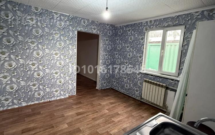 2-комнатная квартира · 35 м² · 1/1 этаж, мкр Калкаман-2, Айымбетова 30а за 90 000 ₸ в Алматы, Наурызбайский р-н — фото 2