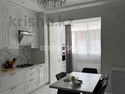 4-комнатная квартира · 145 м² · 2/8 этаж, Санкибай батыра — Гипермаркет Дина за 79.5 млн 〒 в Актобе