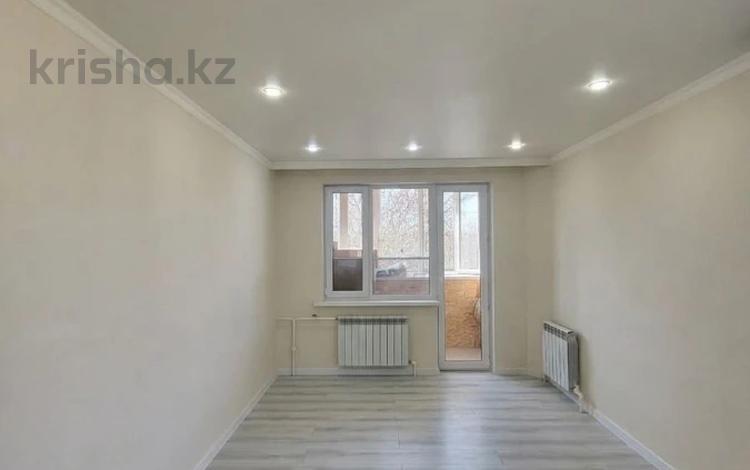 1-комнатная квартира · 32 м² · 5/5 этаж, Гагарина за 10.5 млн ₸ в Уральске — фото 2