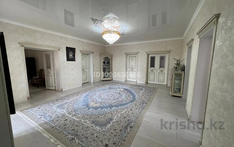 Отдельный дом · 5 комнат · 225 м², Туганбай алпысбаев 3 за 700 000 〒 в Шымкенте — фото 2