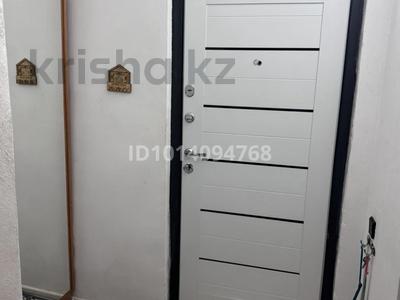 3-комнатная квартира · 64 м² · 1/5 этаж, мкр Городской Аэропорт, Штурманская 1/7 — Магазин, школа №79,№91, 103,19 школа (пишком 20 мин), глобол сити, авторынок за 25 млн ₸ в Караганде, Казыбек би р-н