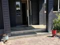 Свободное назначение, офисы, магазины и бутики, склады, общепит, салоны красоты, фитнес и спорт, медцентры и аптеки, образование, развлечения, конференц-залы, кабинеты и рабочие места, студии · 80 м² за 240 000 ₸ в Алматы, Алатауский р-н — фото 3