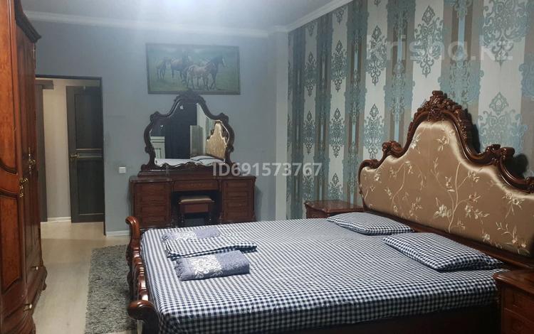 2-комнатная квартира · 70 м² · 8/9 этаж, мкр Ардагер, Сатпаева 5 б — Находится возле Магдоноса за 2 500 〒 в Атырау — фото 2