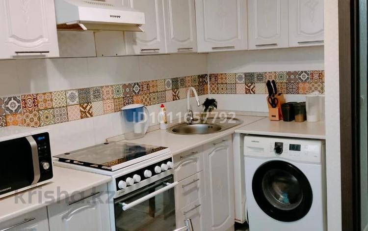 3-бөлмелі пәтер · 60 м² · 2/5 қабат, Сортировка, Мануильского 21, бағасы: 14.9 млн ₸ в Караганде, Алихана Бокейханова р-н — фото 2