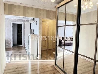 3-комнатная квартира · 70 м² · 6/9 этаж, мкр 11, Аз Наурыз 12 — Керуенсити за 15 000 ₸ в Актобе