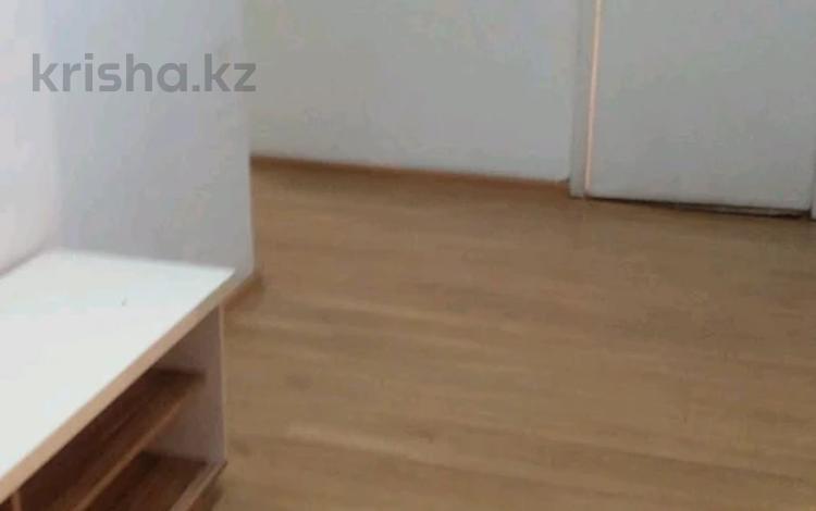 2-комнатная квартира · 65 м² · 2/6 этаж, мкр Кокжиек за 200 000 ₸ в Алматы, Жетысуский р-н — фото 2