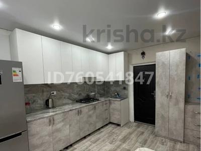 2-комнатная квартира · 36 м² · 2/5 этаж, Мясокомбината 8 за 6.5 млн 〒 в Уральске
