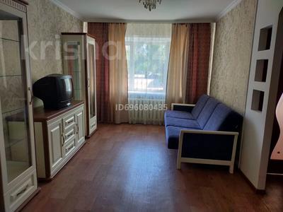 3-бөлмелі пәтер, 60 м², 1/4 қабат, Глинки 59, бағасы: 16.5 млн 〒 в Семее