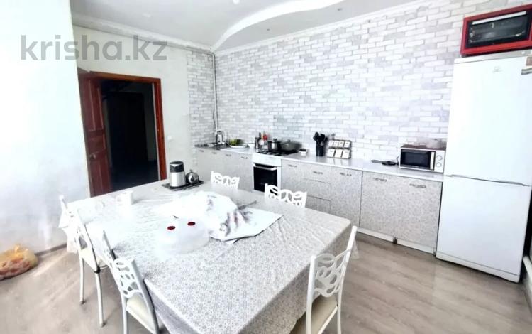 Отдельный дом • 4 комнаты • 160 м² • 12 сот., Erkin за 21.5 млн 〒 в Талдыкоргане — фото 2