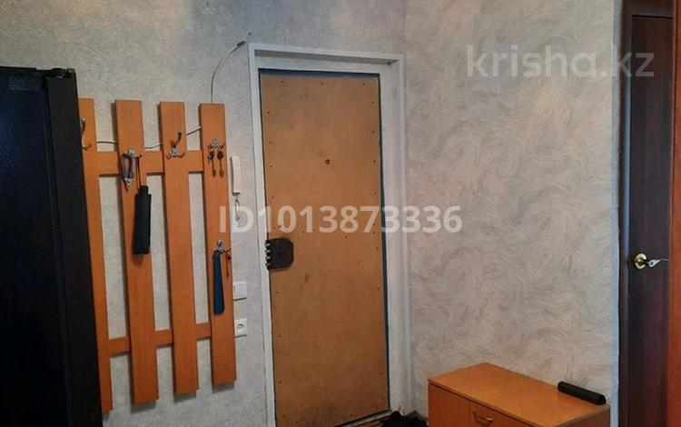 3-бөлмелі пәтер · 63 м² · 5/5 қабат, Камзина 59, бағасы: 11.5 млн ₸ в Аксу — фото 3