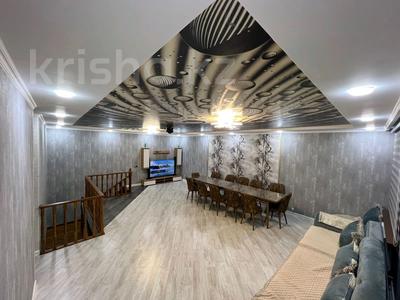 Дом · 5 комнат · 200 м², Жастар за 130 000 〒 в 