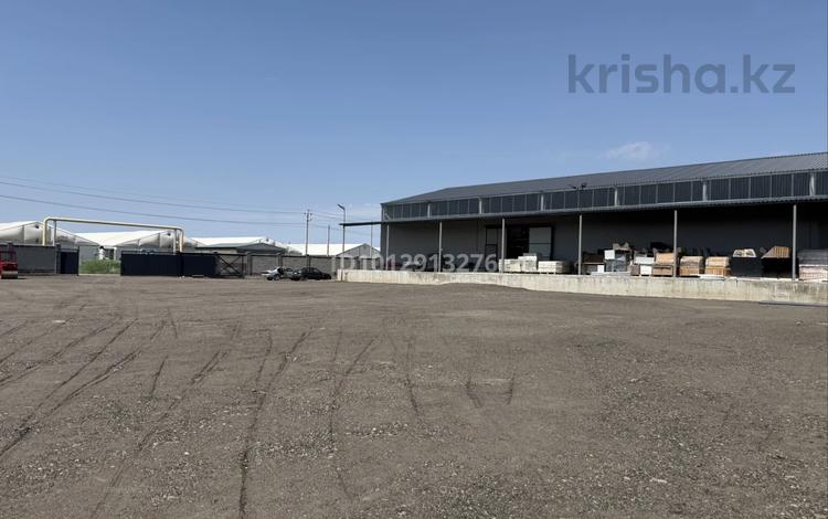 Өнеркәсіптік база · 100 сотық, мкр 71-й разъезд, Мкр 71-й разъезд 777 — Efes, бағасы: ~ 1.2 млрд ₸ в Алматы, Алатауский р-н — фото 2