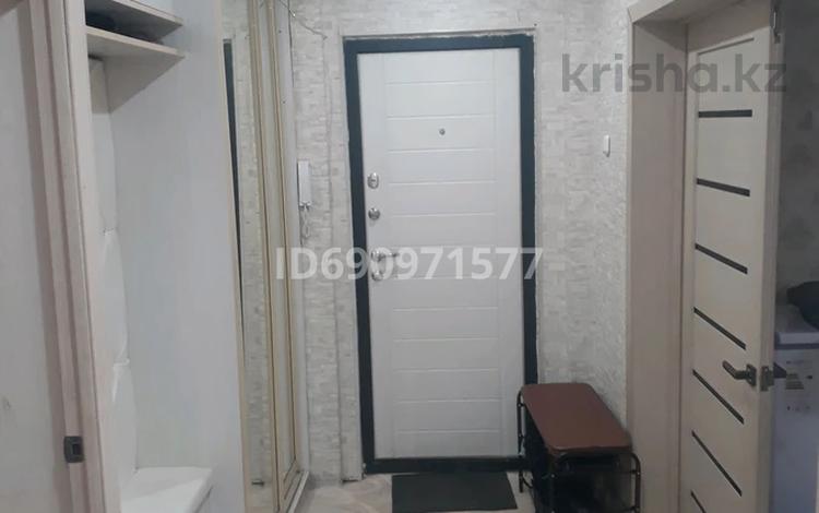 3-бөлмелі пәтер · 64 м² · 4/5 қабат, мкр Юго-Восток, Штурманская 1/7, бағасы: 21.3 млн ₸ в Караганде, Казыбек би р-н — фото 4