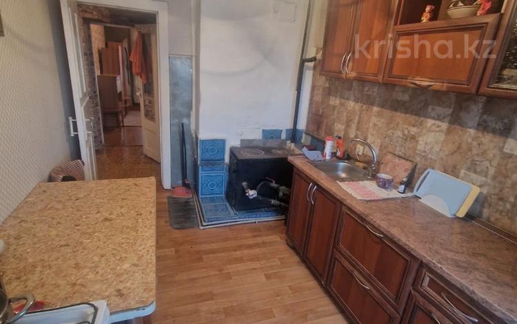 3-комнатная квартира · 60 м² · 2/2 этаж, 15 линия 1в за 12.4 млн ₸ в Семее — фото 2