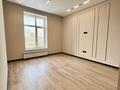 4-комнатная квартира · 135 м² · 4 этаж, мкр Михайловка , Аманжолова 100 за 105 млн ₸ в Караганде, Казыбек би р-н — фото 2