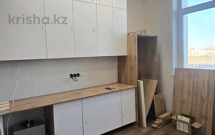 2-комнатная квартира · 50 м² · 10/19 этаж, Туран 67 — 77 за 300 000 ₸ в Астане, Есильский р-н — фото 2