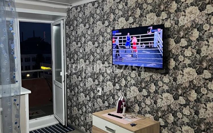 1-комнатная квартира · 36 м² · 3/9 этаж, Назарбаева 71 за 15 000 ₸ в Усть-Каменогорске, Ульбинский — фото 2