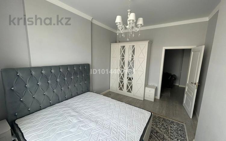 2-комнатная квартира · 48 м², Мангилик Ел 40а за 300 000 ₸ в Астане, Есильский р-н — фото 2