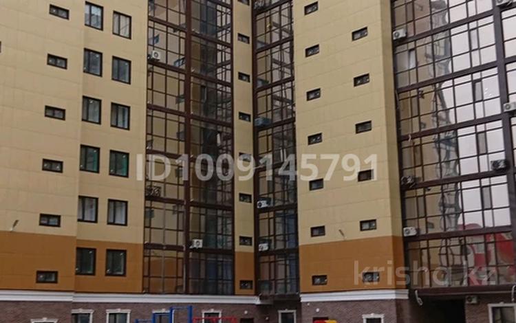 3-бөлмелі пәтер · 97 м² · 3/11 қабат, Ульяна Громова 18 — Ульяна Громова/Абулхаирхана, бағасы: 55 млн ₸ в Уральске — фото 2