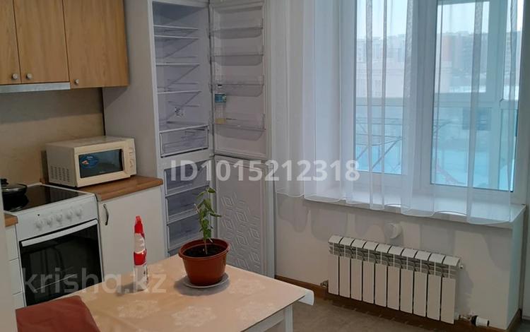 1-комнатная квартира · 41 м² · 5/8 этаж, Букар жырау 36б за 240 000 ₸ в Астане, Есильский р-н — фото 2