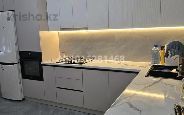 2-бөлмелі пәтер · 70 м² · 1/5 қабат, Самал ш/а., Мкрн Самал, бағасы: 250 000 ₸ в Атырау, мкр Самал — фото 5