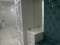 2-бөлмелі пәтер · 87 м² · 4/4 қабат, Мкр. Приморский 1, бағасы: 20 000 ₸ в Актау, 18-й мкр  — фото 10