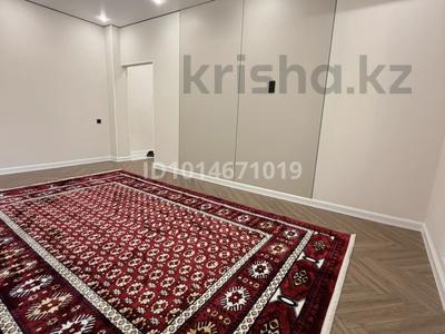 2-комнатная квартира · 70 м² · 1/5 этаж, мкр. Алтын орда 49г за 29.5 млн ₸ в Актобе