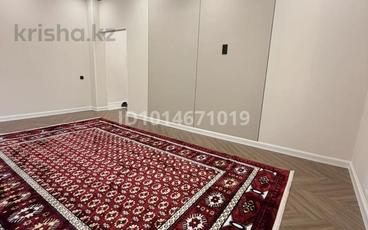 2-комнатная квартира · 70 м² · 1/5 этаж, мкр. Алтын орда 49г за 29.5 млн ₸ в Актобе — фото 8