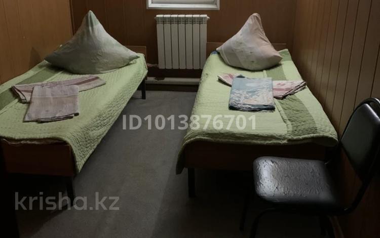 4 бөлме · 20 м², Зачаганск пгт ш/а., Жәңгір хан 75, бағасы: 25 000 ₸ в Уральске, мкр. Зачаганск пгт — фото 2