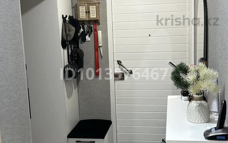 3-комнатная квартира · 72 м² · 1/5 этаж, 2-мкр 20 за 32 млн ₸ в Есик — фото 2