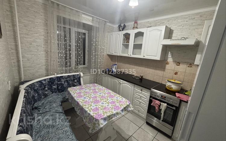 3-бөлмелі пәтер · 64 м² · 8/10 қабат, ул. Турар Рыскулова 87, бағасы: 170 000 ₸ в Семее, Красный Кордон — фото 2