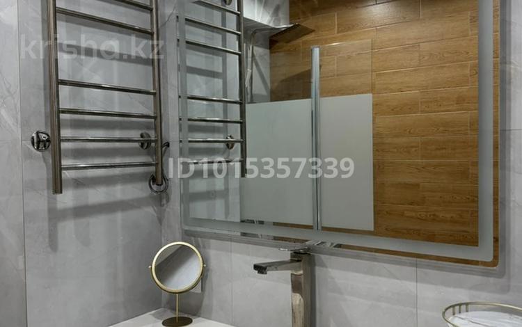 2-бөлмелі пәтер · 71.4 м² · 6/21 қабат, Варламова 27а, бағасы: 74 млн ₸ в Алматы, Алмалинский р-н — фото 2