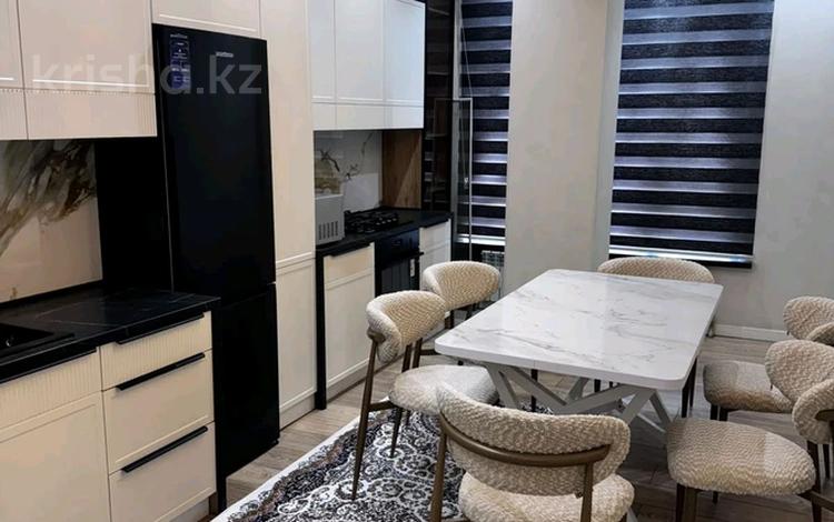 2-комнатная квартира · 80 м² · 3/10 этаж, мкр Север , Рыскулова 62б за 300 000 ₸ в Шымкенте, Аль-Фарабийский р-н — фото 3