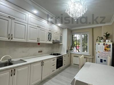 2-комнатная квартира · 69 м² · 1/9 этаж, мкр 12 за 22.5 млн 〒 в Актобе