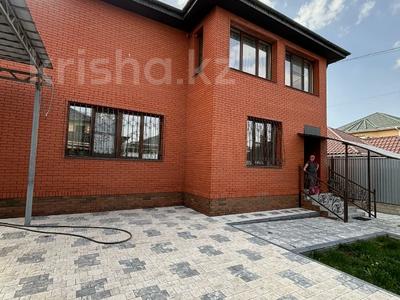 Отдельный дом · 7 комнат · 320 м² · 6 сот., мкр Думан-1, ул. Халиуллина 204\12 за 180 млн 〒 в Алматы, Медеуский р-н