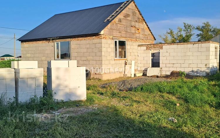 Отдельный дом · 3 комнаты · 80 м² · 15 сот., Казыбек би 49 за 20 млн ₸ в Астане — фото 2