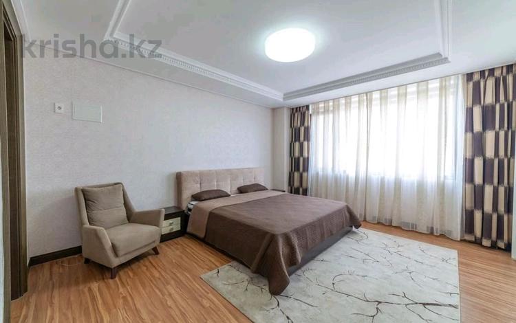 4-комнатная квартира · 156 м² · 8/20 этаж, Кошкарбаева 8 за 950 000 ₸ в Астане — фото 7