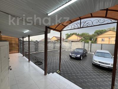 Отдельный дом · 6 комнат · 150 м² · 6 сот., Жаркент 98 — Сафия магазин за 65 млн ₸ в 