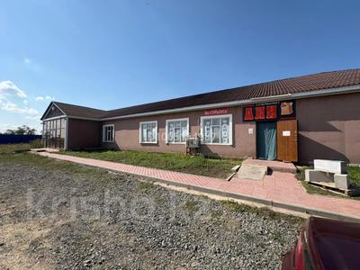 Свободное назначение, офисы, магазины и бутики, склады, азс, автосервисы и автомойки, общепит, салоны красоты, сельское хозяйство, бани, гостиницы и зоны отдыха, медцентры и аптеки, образование, развлечения · 600 м² за 200 млн 〒 в Аксае