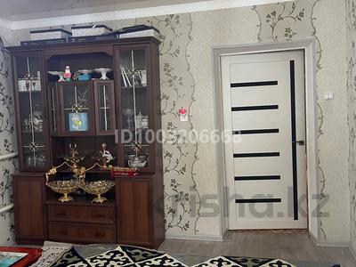 Отдельный дом · 3 комнаты · 60 м² · 8 сот., Бейбітшілік 32 за 18 млн 〒 в Карасу