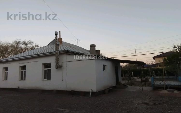 Отдельный дом • 8 комнат • 300 м² • 7 сот., Ерубаев 247 за 45 млн 〒 в Туркестане — фото 16