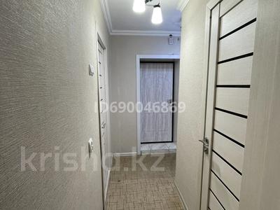 2-комнатная квартира, 48 м², 4/5 этаж помесячно, Козбагарова 24 за 200 000 〒 в Семее