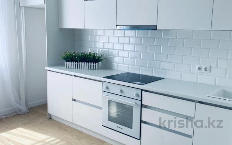 1-бөлмелі пәтер · 37 м² · 6/9 қабат, Радостовца 165/1, бағасы: 39 млн ₸ в Алматы, Бостандыкский р-н — фото 2