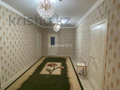 Отдельный дом · 7 комнат · 165 м² · 10 сот., Нахипов 100 — Үй Тараз-Нахипов көшелерінің қиылысында орналасқан, қарсы бетте Шалқар мини маркеті, банкет зал орналасқан за 35 млн ₸ в Туркестане