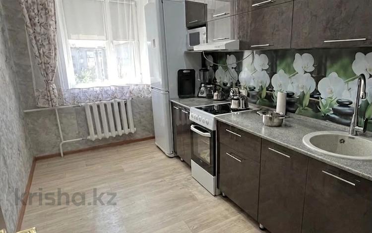 2-комнатная квартира · 54 м² · 5/5 этаж, Чехова за 24 млн ₸ в Семее — фото 2