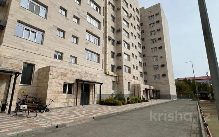 3-комнатная квартира · 124 м² · 5/9 этаж, мкр 8, Абилкайыр хана за 57 млн ₸ в Актобе — фото 9