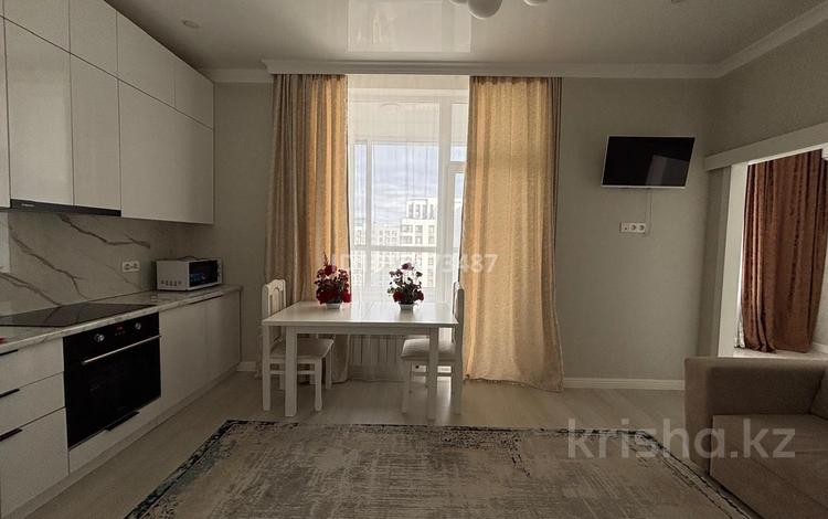 1-комнатная квартира · 45 м², Санжара Асфендиярова 1 за 280 000 ₸ в Астане, Нура р-н — фото 18